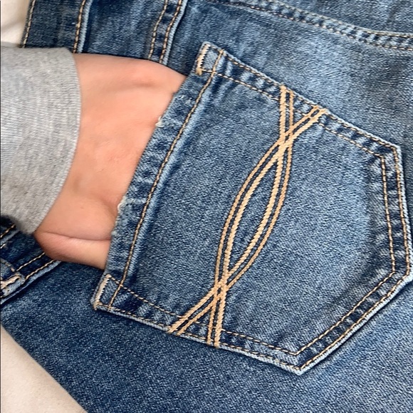 Abercrombie and Fitch jean skirt - Picture 3 of 5